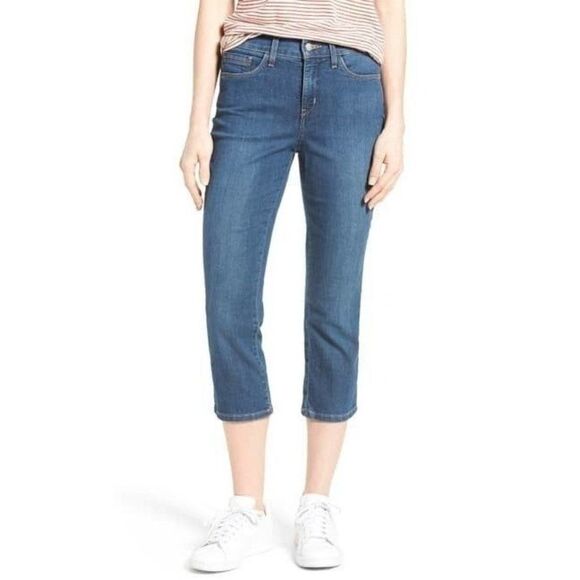Size 4 NYDJ Legacy Alina Capris - Picture 1 of 1